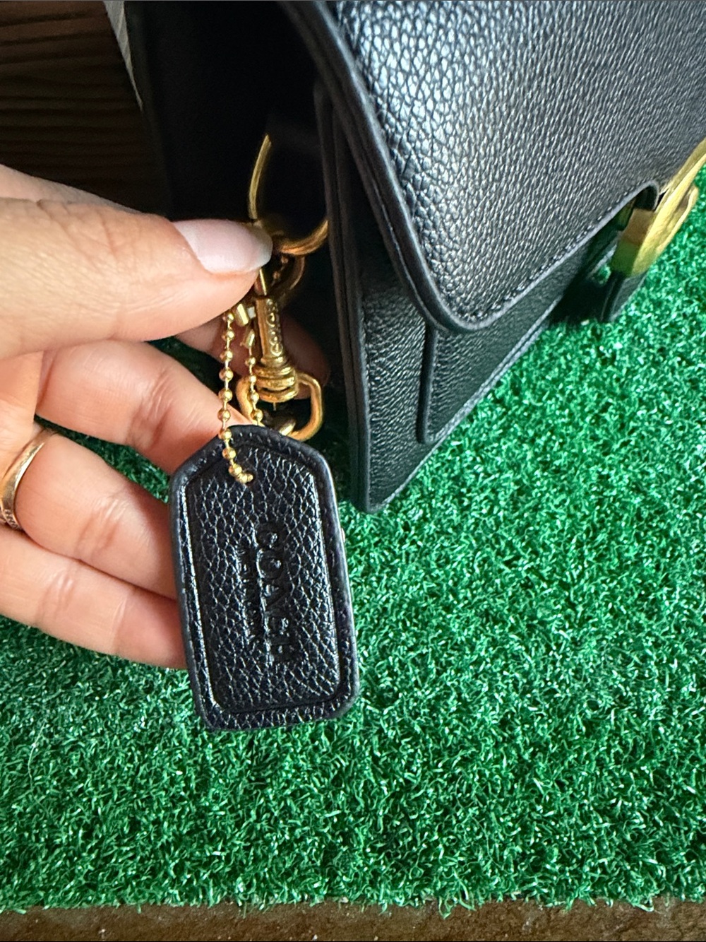 Coach Black Pebbled Leather Crossbody with Gold 'C' Clasp - Picture 7 of 7